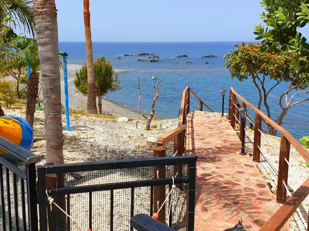 Astrofegia Beachfront Villa