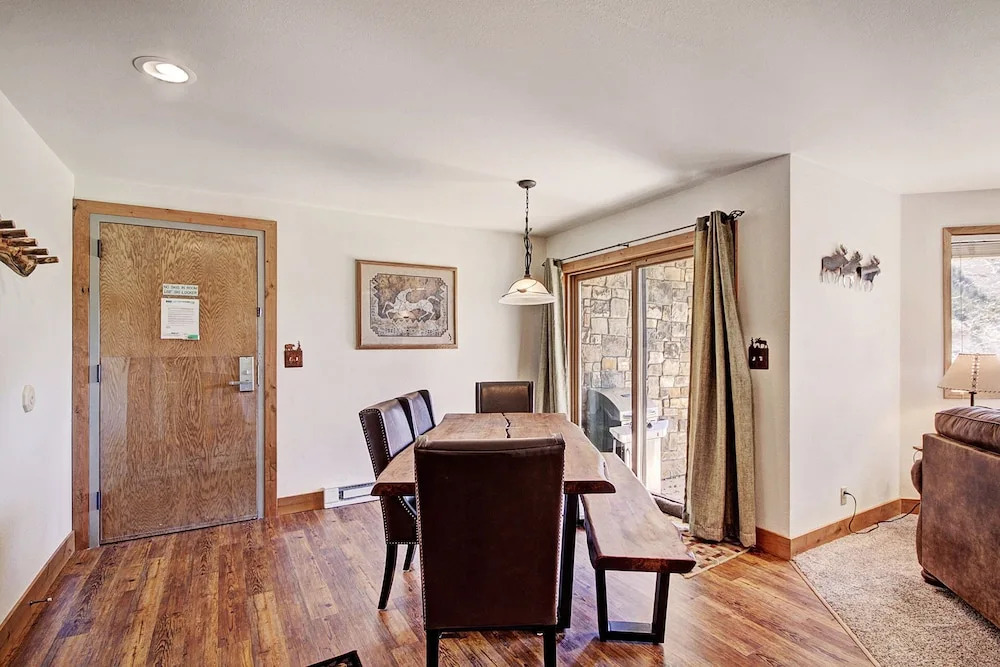 Ffd7 Frostfire 2 Bedroom Condo by RedAwning