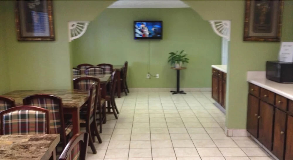 Knights Inn Memphis Airport