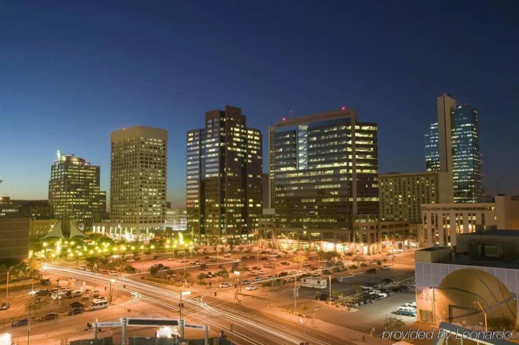 DoubleTree by Hilton Phoenix Midtown
