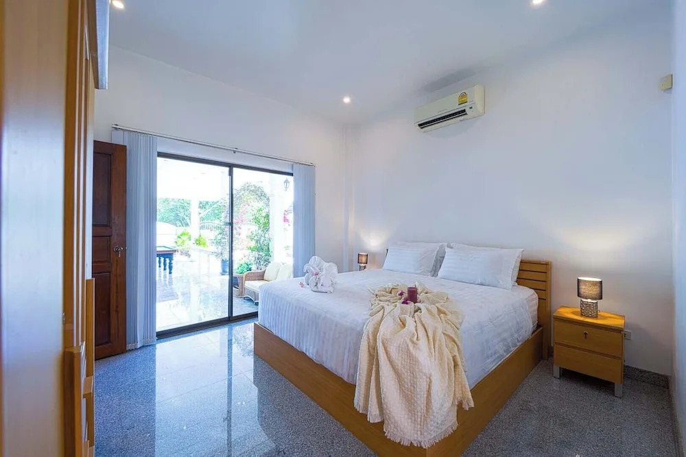 Private 3 Bedroom Pool Villa PV7