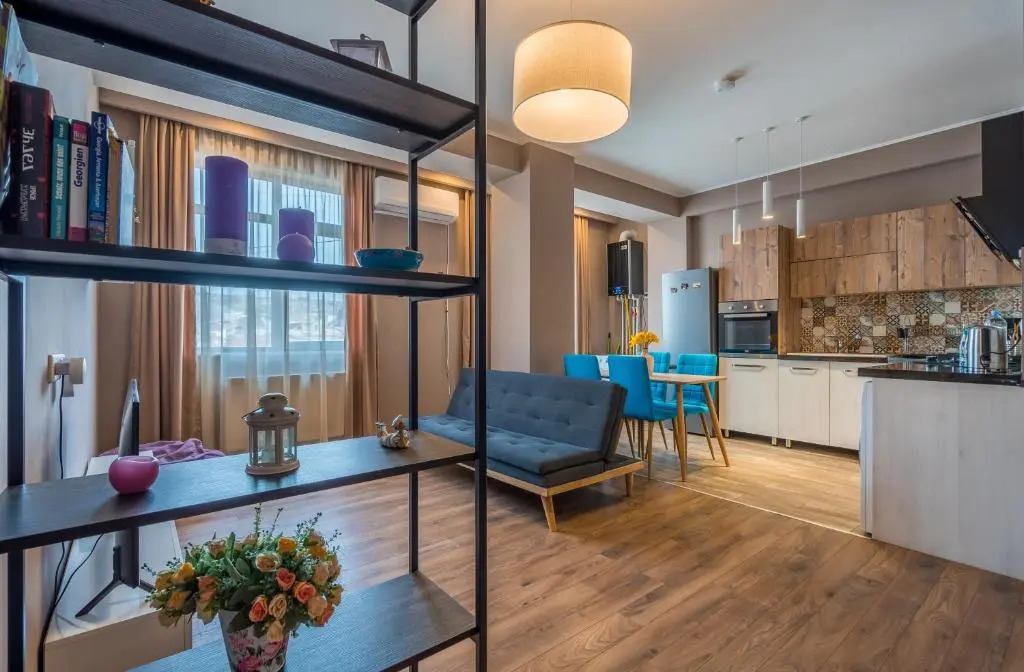 Spacious 76 qm Apartment Near City Center