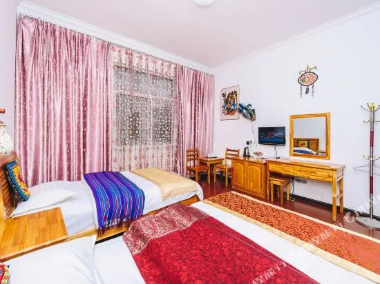 The Ming Yue Lou Hotel OF Dali