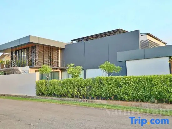 The Summer Villa by Nature Home