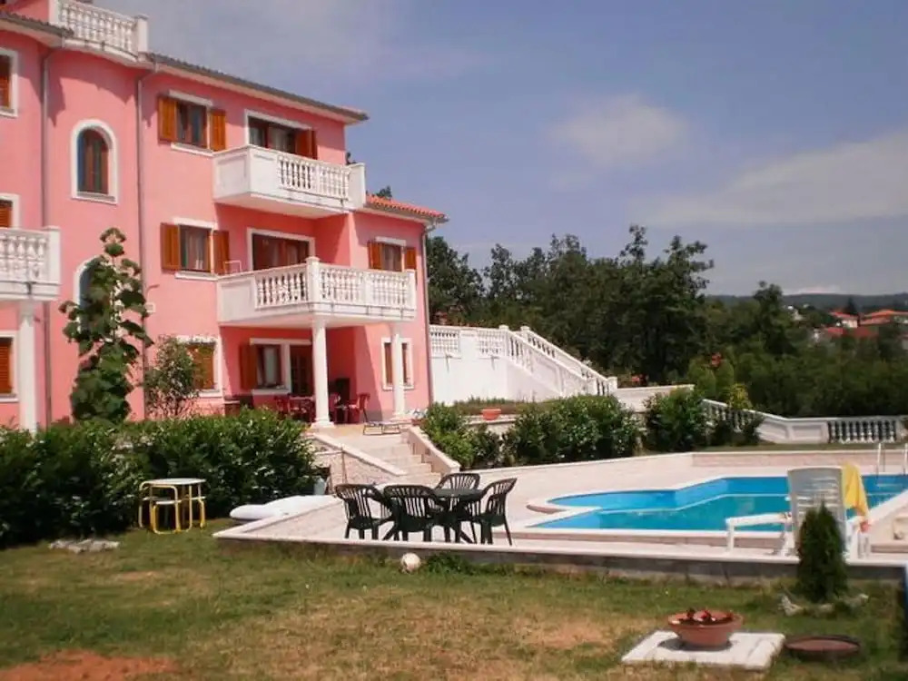Attractive Villa Antonio Apartment in Opatija near Črnikovica Beach