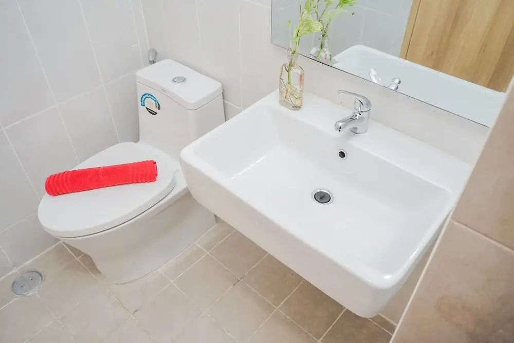 Homey and Minimalist Studio Padina Apartment