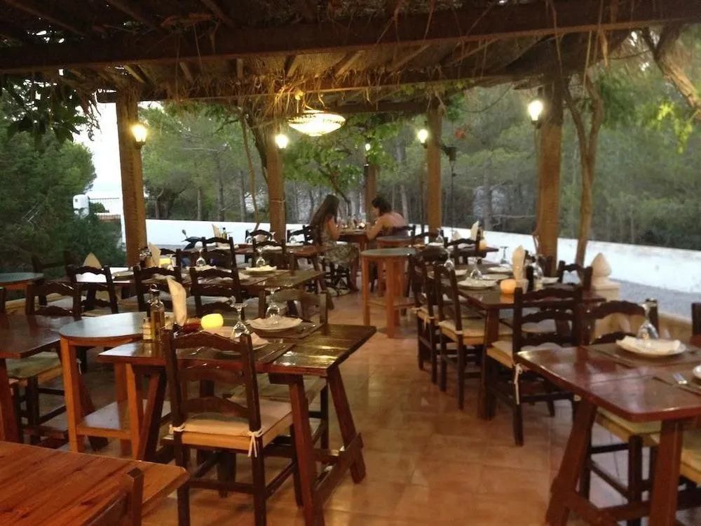 Hostal Restaurante Pou des Lleó