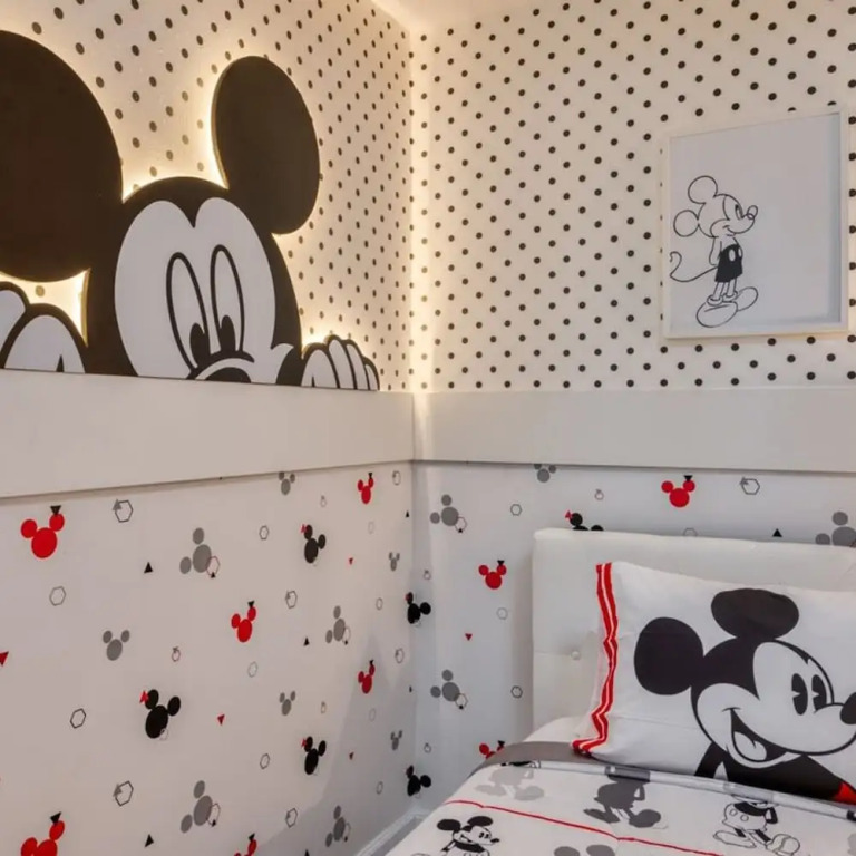 Super Spacious Near Disney With Private Pool