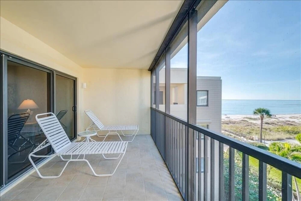 Sea Oats 321 2 Bedroom Condo by RedAwning