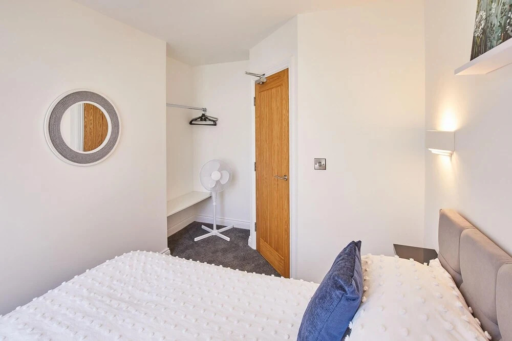 Host & Stay - Queens Court