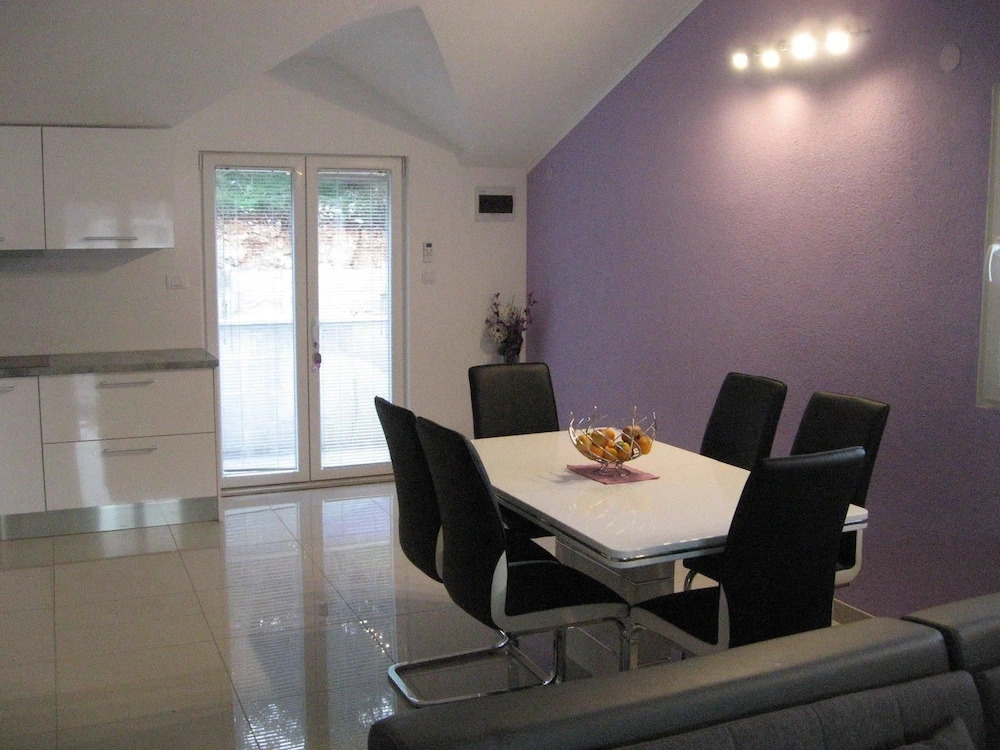 Luxury apartment INA