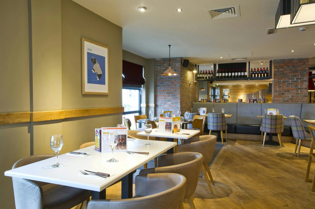 Premier Inn Stirling City Centre