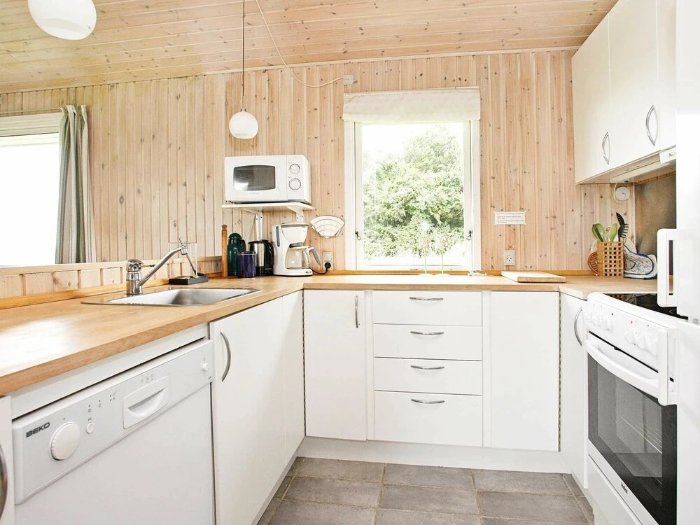 Spacious Holiday Home in Lønstrup With Indoor Whirlpool