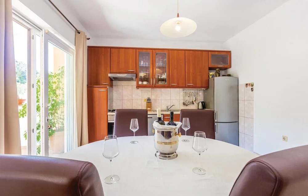 Cozy Home In Supetarska Draga With Wifi