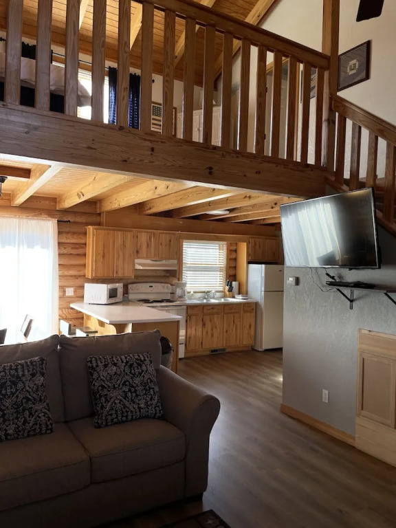 Crown Lake Resort