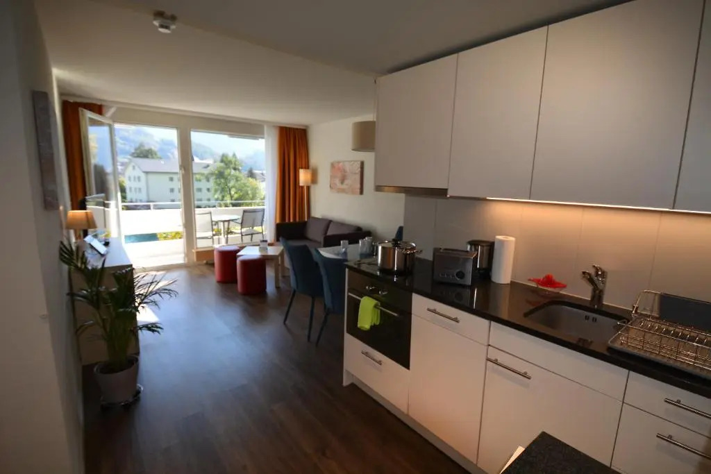 HOP Apartments & Suites