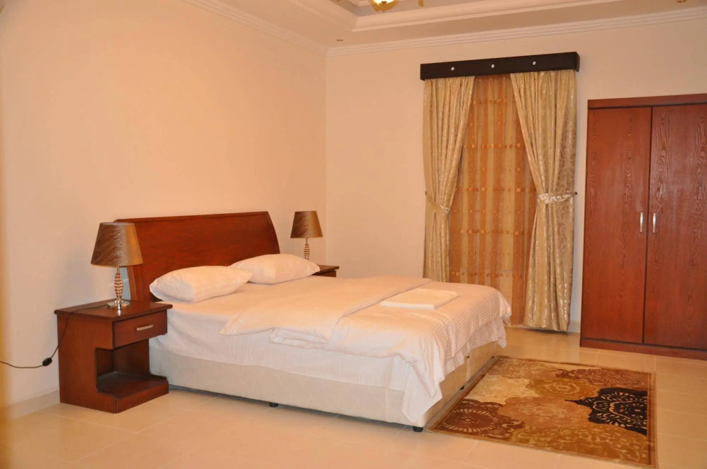Towlan Hotel Suites 1