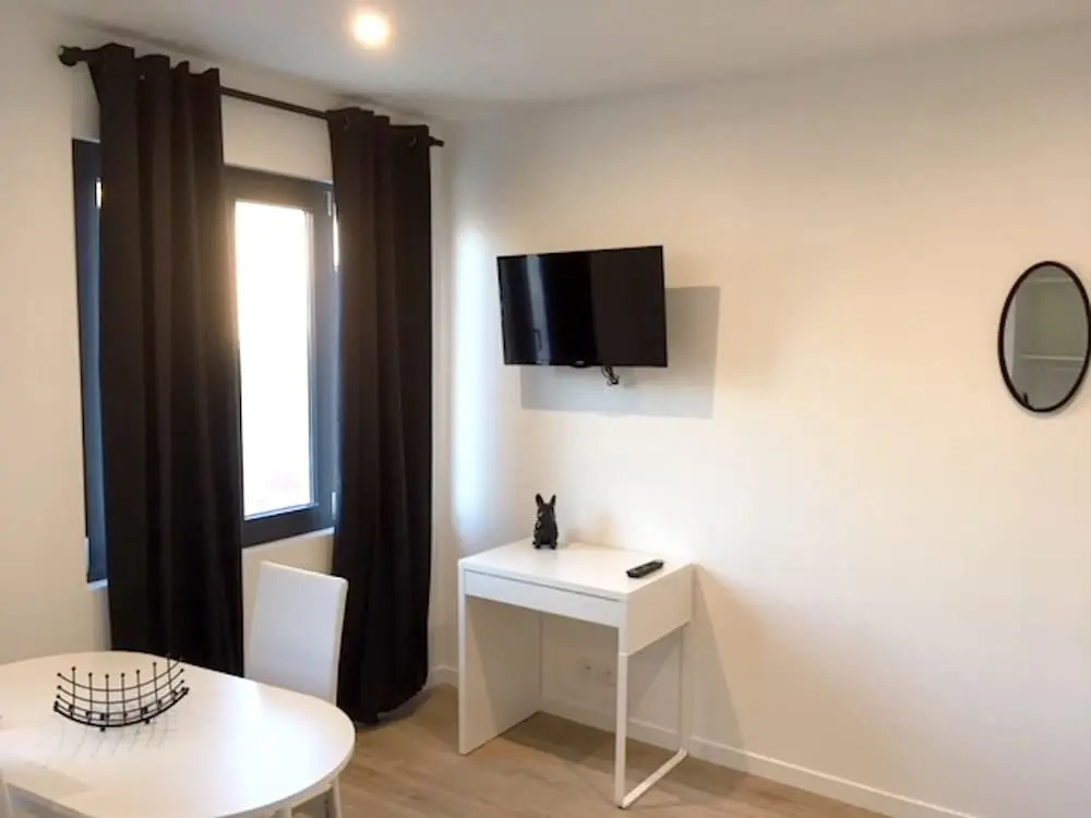 Studio in Rennes, With Enclosed Garden and Wifi