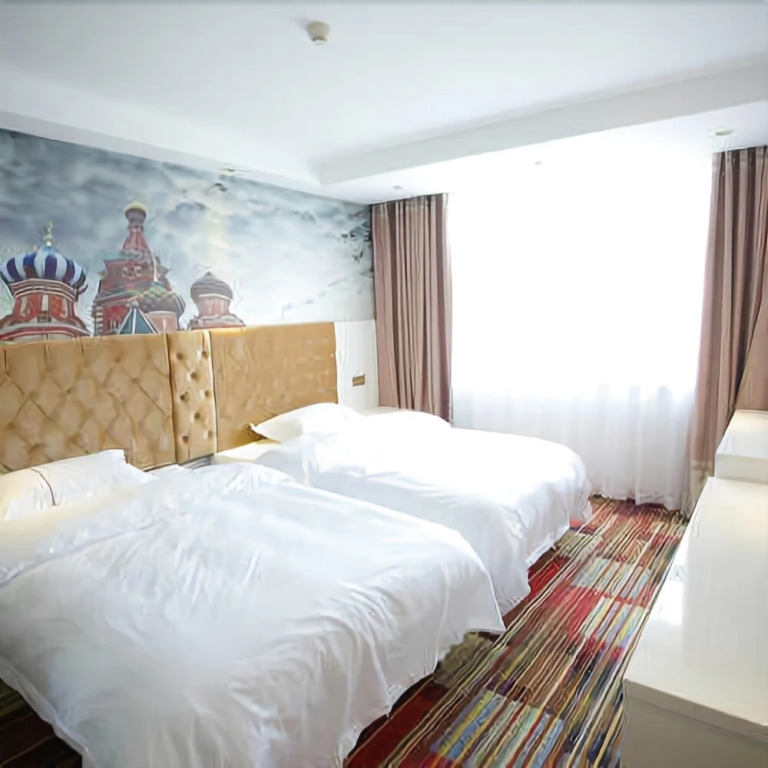 Qianhui Fashion Hotel