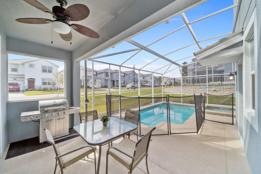 Modern Star Wars Vacation Home CG1593