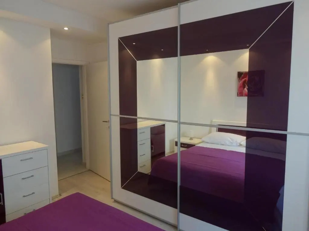 Apartments Mara