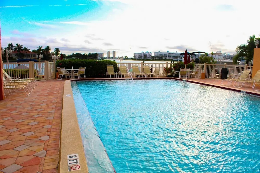 St Pete Beach Intercoastal Views, Pool, Wifi 8921