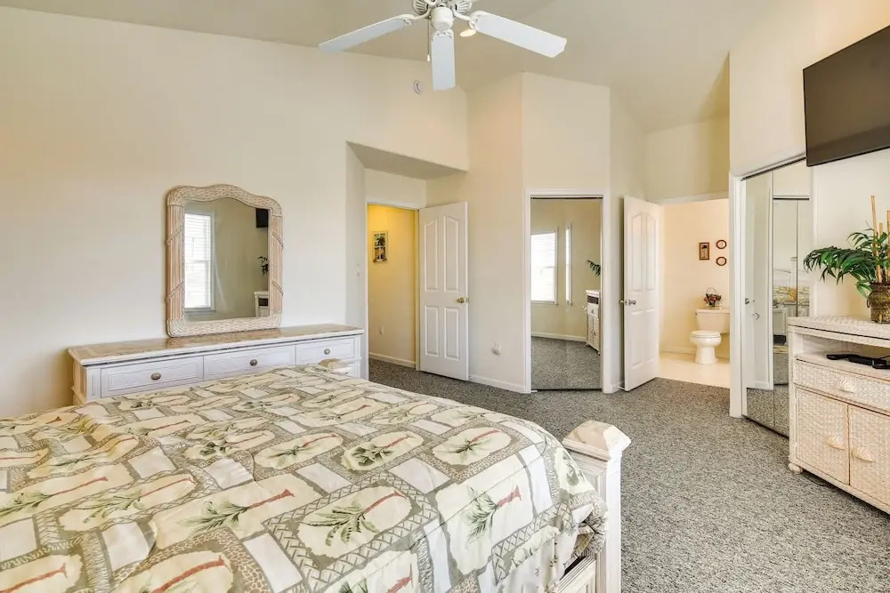 Half-mi to Wildwood Boardwalk: Family-friendly Apt