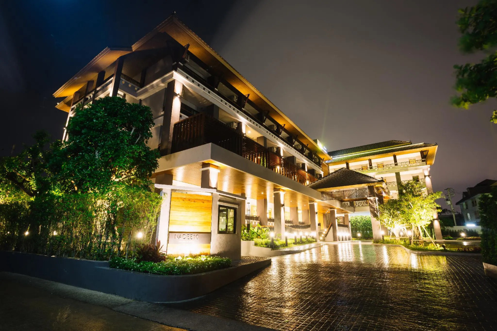 Nadee 10 Resort & Hotel