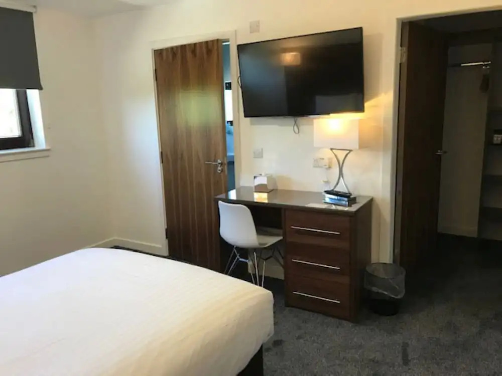 Premier Lodge