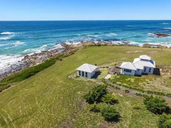 Saltwater - Absolute Oceanfront, Hot Tubs, Sauna, Fire Pits