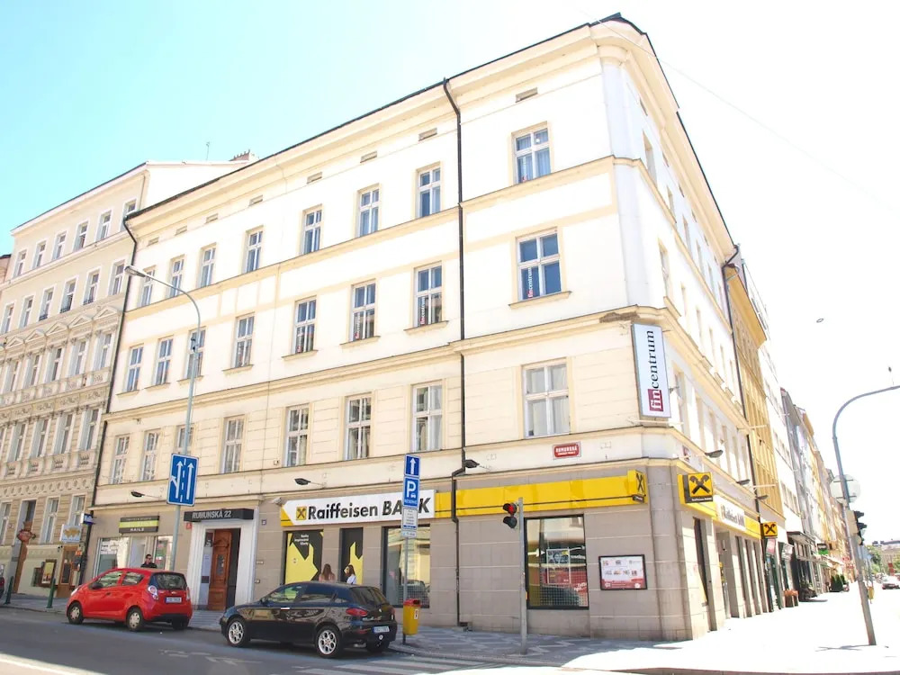 Emora Modern City Center Apartment