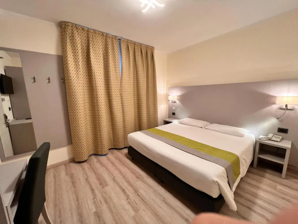 Hotel Aurora
