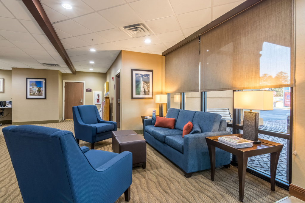Comfort Suites Lady Lake - The Villages