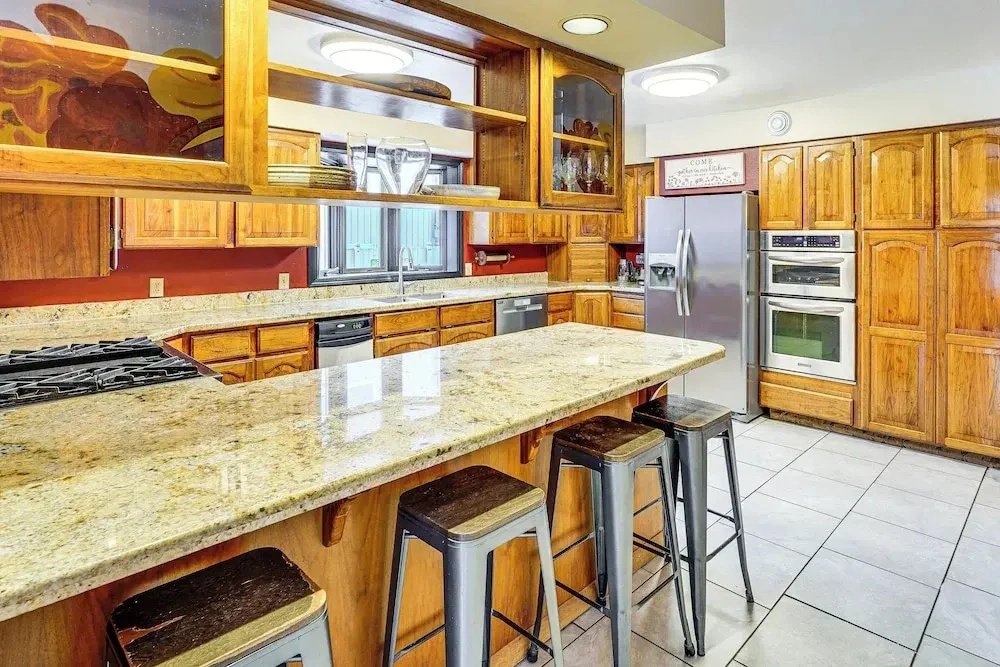 Hike, Ski & Soak! Spacious Anchorage Getaway