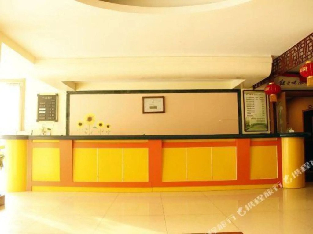 Homeinn Ease Hotel (Weihai Stadium Harbin Institute of Technology)