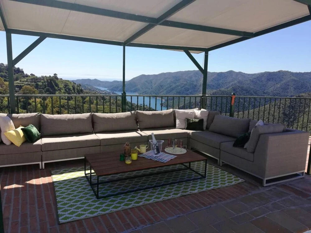 Villa With 5 Bedrooms in Istán, With Wonderful Lake View, Private Pool, Enclosed Garden - 15 km From the Beach