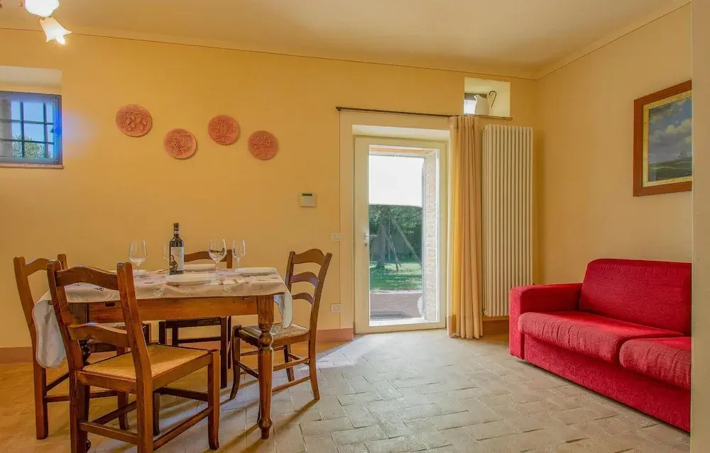 Amazing Apartment in Lamporecchio With Sauna, Wifi and Indoor Swimming Pool