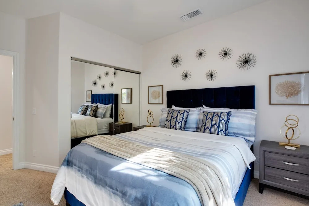 New Listing! Contemporary W/ Pool & Hot Tub 4 Bedroom Home