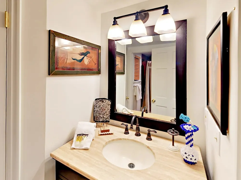 3BR 2.5BA Unique Mountain Condo in Park City by RedAwning