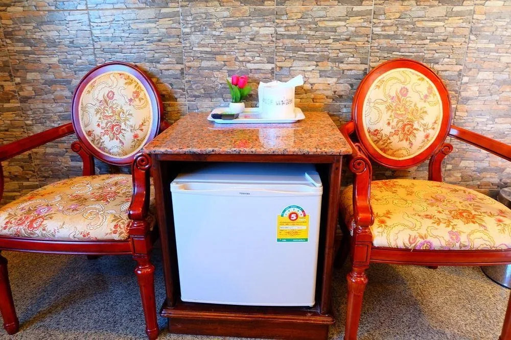 Lion House Hotel