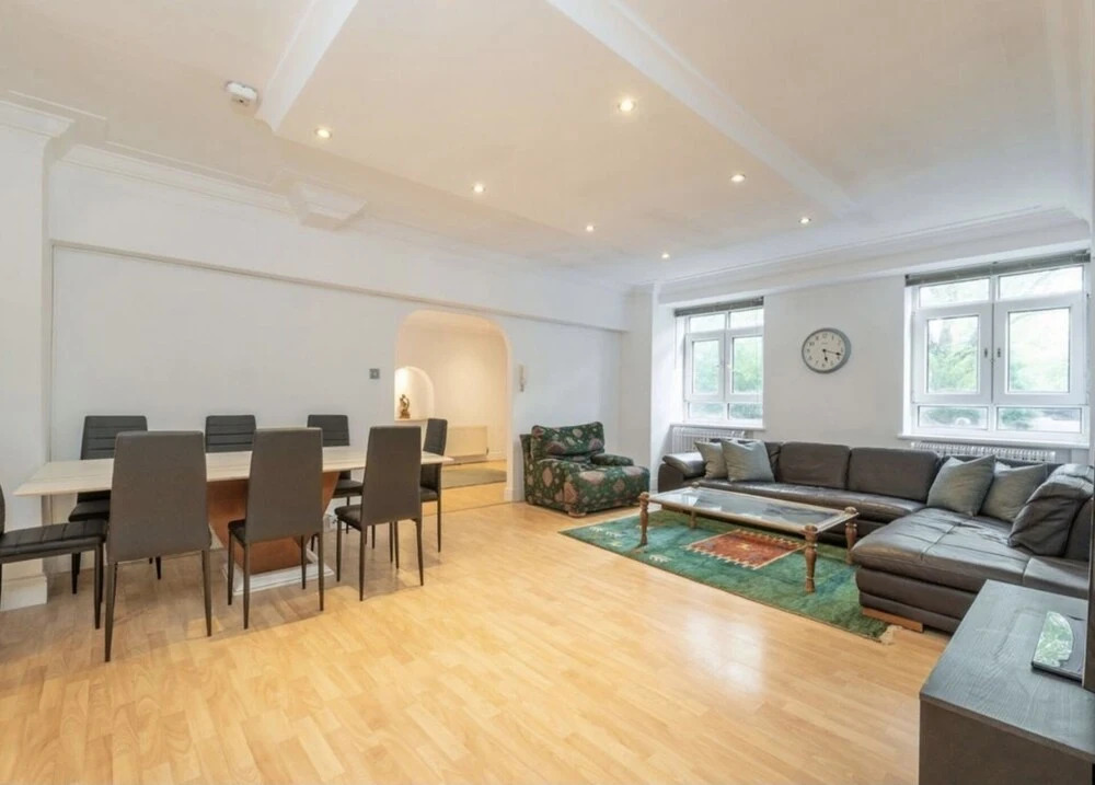 Immaculate 4-bed Apartment Opposite Hyde Park W2