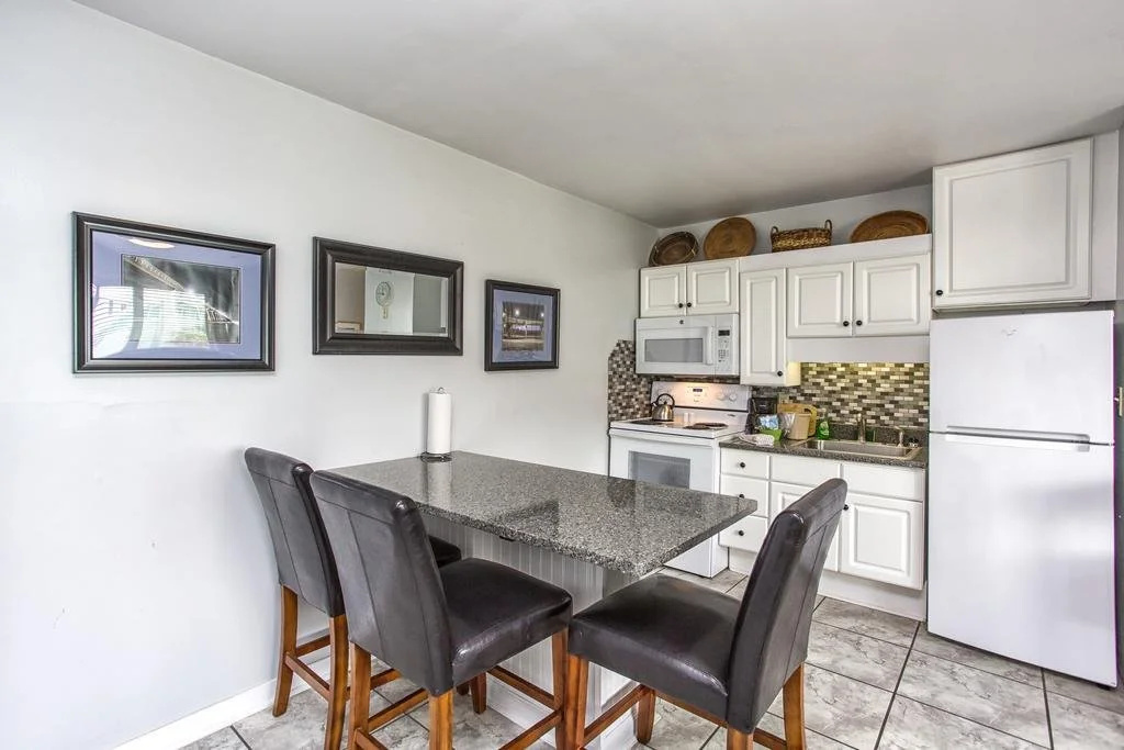Sandpeddler Inn and Suites