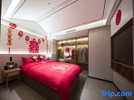 Moshang Qingya Hotel(Suixian North Lake Neighborhood Center Store)