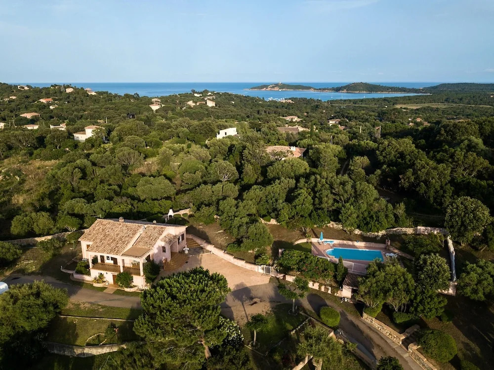 Villa With 2 Bedrooms in Ste Lucie de Porto Vecchio, With Wonderful Mo