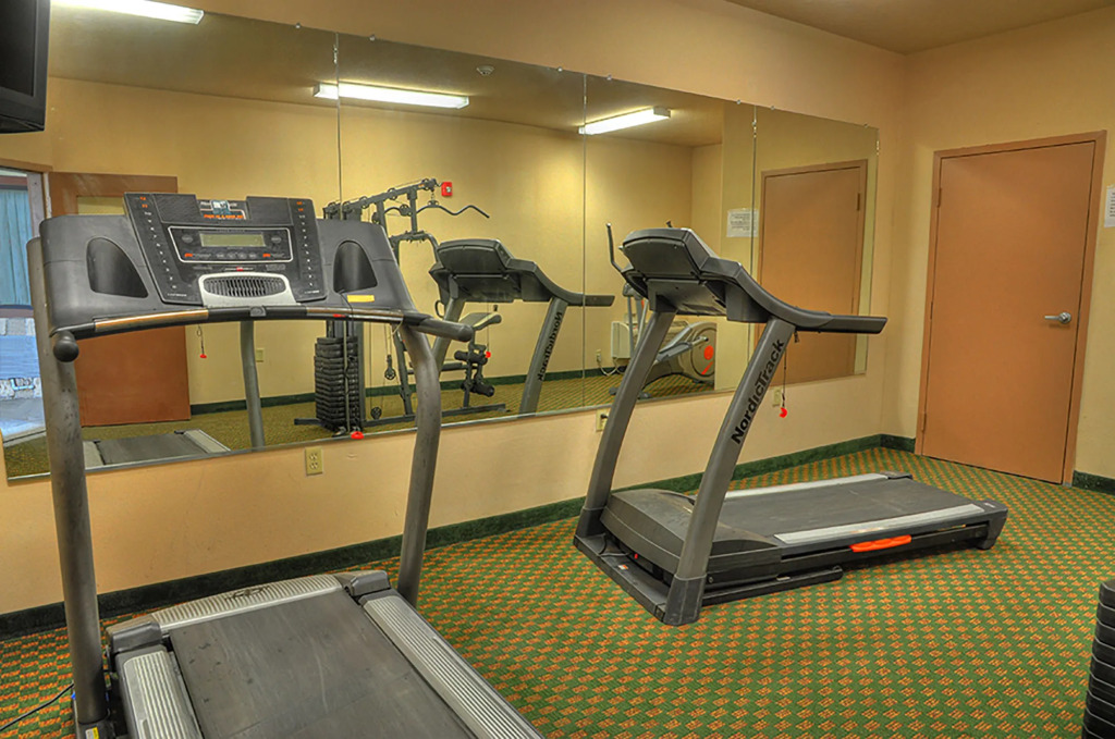 Quality Inn & Suites Victoria South