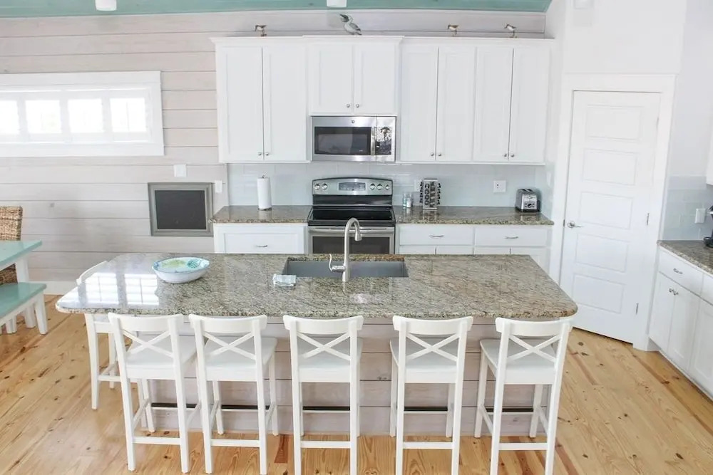 Sandy Craic (Good time) - 4 Br home by RedAwning