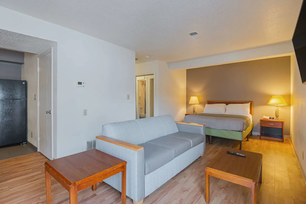 Studio 6 Extended Stay - Greensboro, NC
