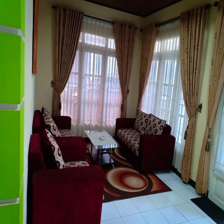 Nina King Homestay