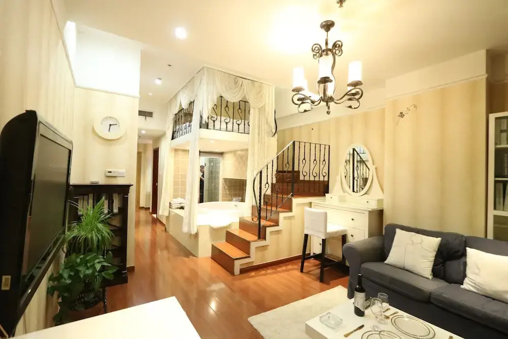 Warm Journey Apartment