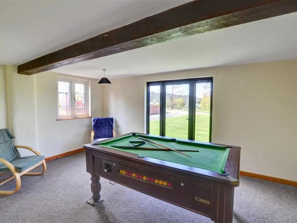 Luxurious Holiday Home in South Wales Near River